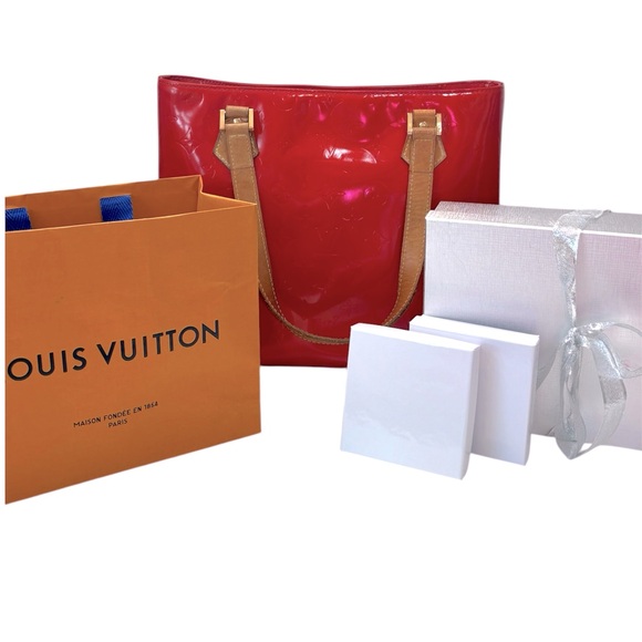 Accessories - *Giveaway* 2. Luxury Item or LV Bag